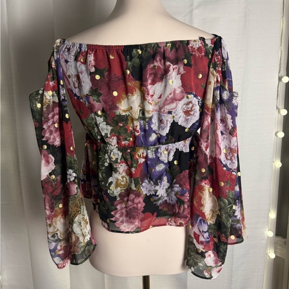 Express Red Floral Off-Shoulder Blouse - Picture 6 of 10